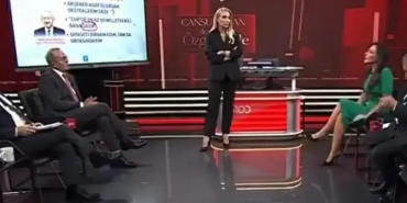 buket-aydin-studyoyu-neden-terk-etti-buket-aydinin-programda-taktigi-saat-ne-kadar-35KNYsJK.jpg